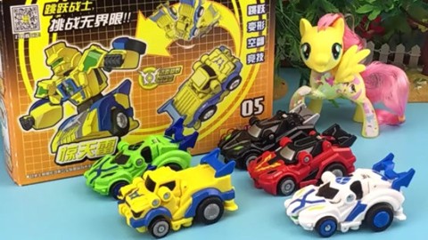 06儿童益智玩具 跳跃战士惊天雷空翻变形玩具