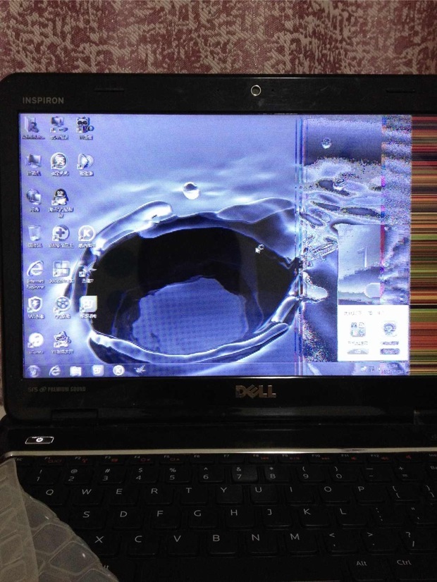 重装系统后,屏幕变成这样,调过分辨率后又恢复