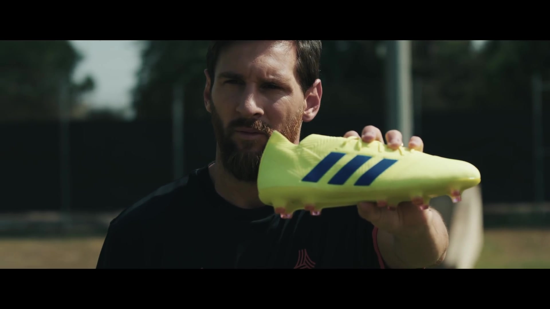 【球星专访】unisport 梅西颠球挑战,连鞋子都能颠.