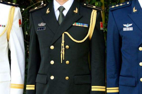 陆军礼服领带什么颜色图片
