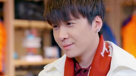 你的心就像红色石头是李智楠哪首歌?