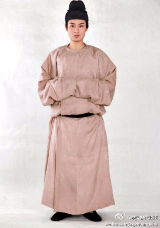 汉服唐服伪唐装有什么区别