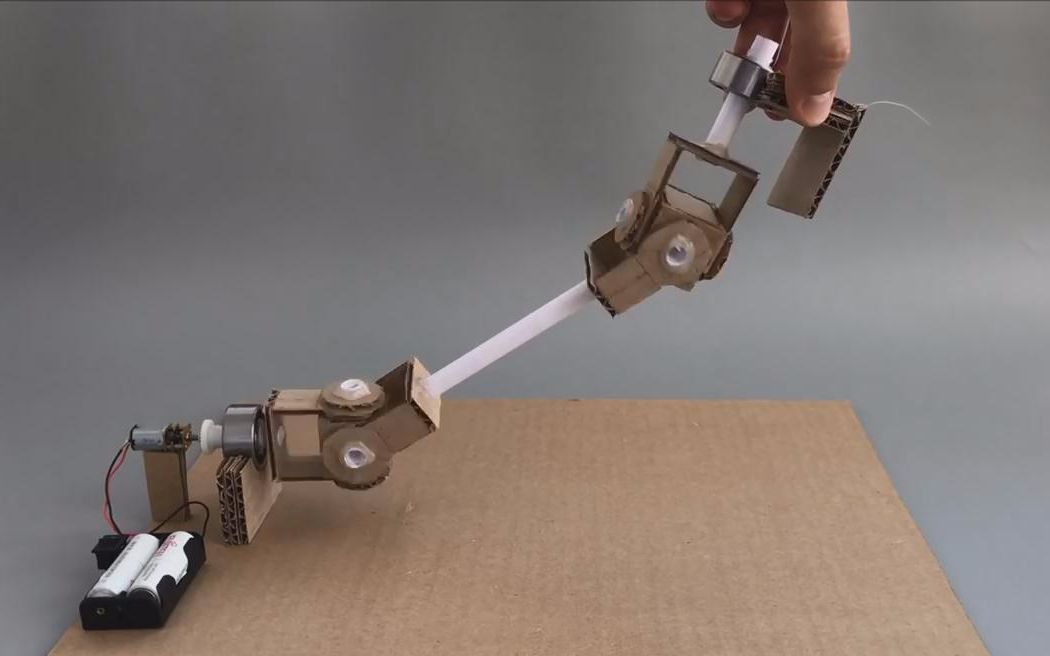 【diy纸板】巧妙的双联式 万向节模型