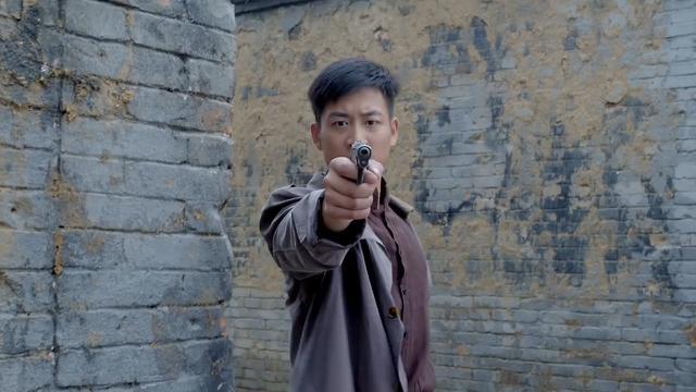 《 擒狼》金藤兰毁灭证据 小白掩护助逃脱