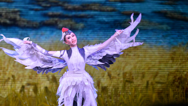 王怡霖参加音乐剧《一个真实的故事》演出