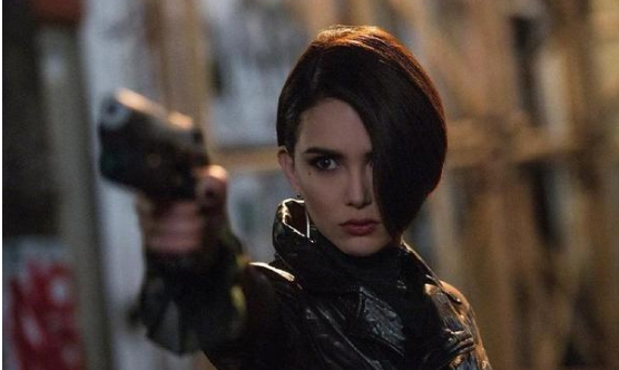 《摩天营救》电影公映是在什么时候?