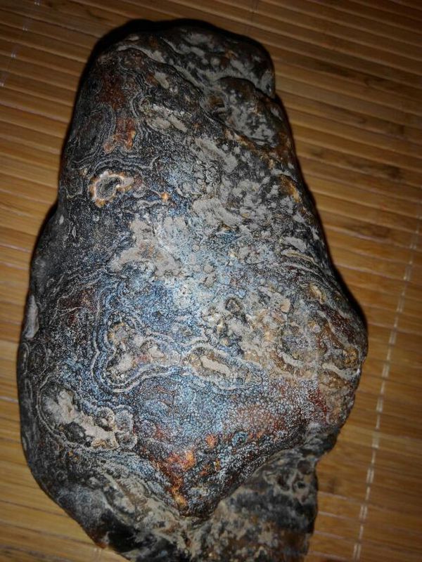 天然九眼石页岩(求鉴定)