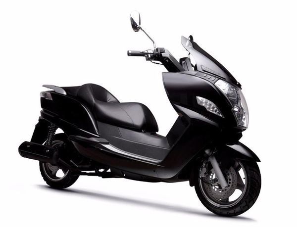 请问乙本摩托车150t一30c的图片