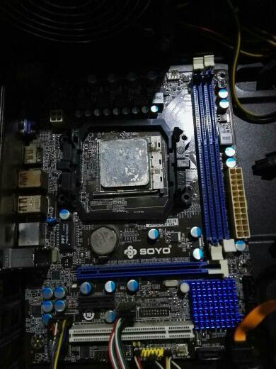 请问AMD主板怎样安装玄冰300呢