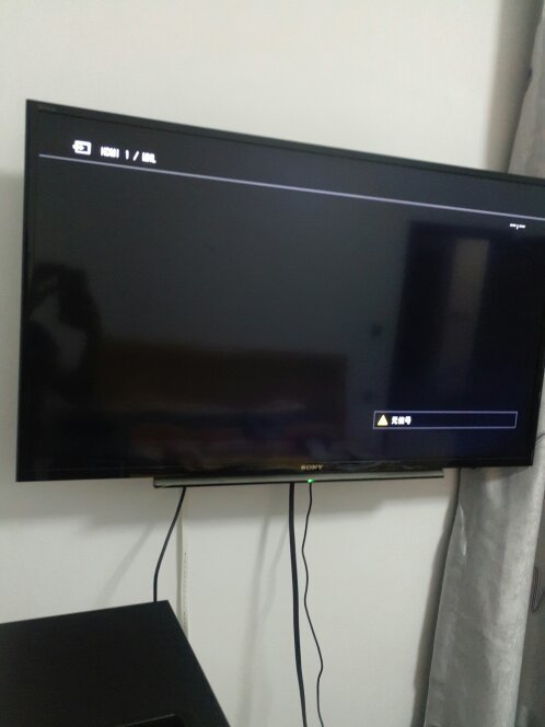 电脑连接电视的HDMI一直显示没信号。之前都