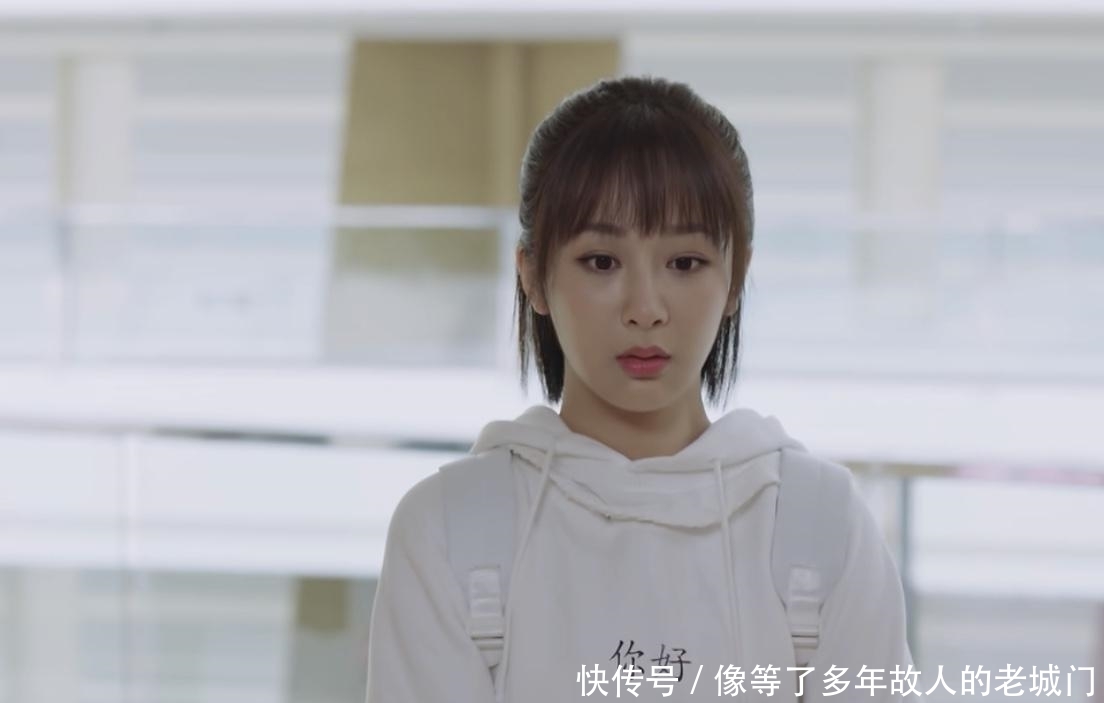 郑爽杨紫在哪个台跨年