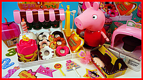 北美玩具 第一季 第945集小猪佩奇甜点店玩具做蛋糕,蛋糕在烤箱中变大