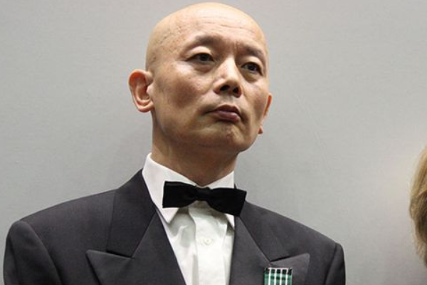 留光头的男艺人有哪些?