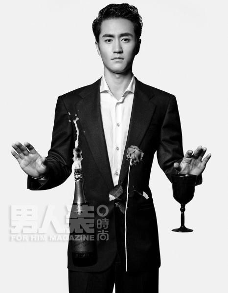 《小丈夫》主演杨玏个人简介?