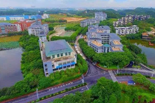 佛山狮山大学城里面总共有几个学校?如题 谢谢了
