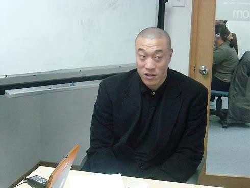 马健是一个具有理想主义情结但是是像如今nba小托马斯式情绪的评论员.