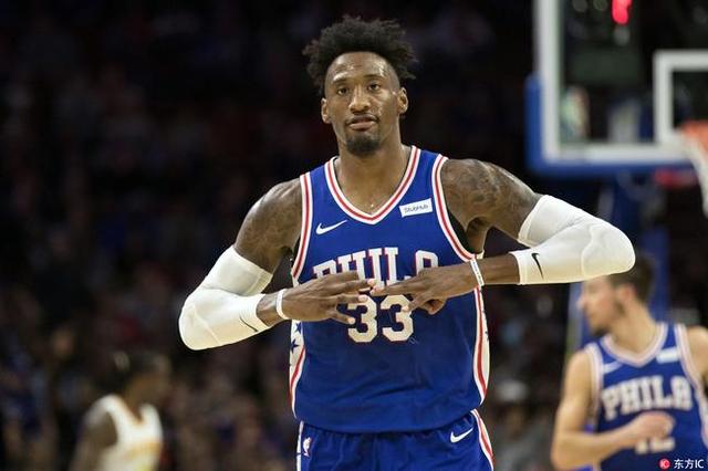 费城76人客场挑战萨克拉门托国王队,首发前锋罗伯特-卡文顿砍下全场最