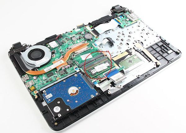 惠普hp pavilion15-p227tx 笔记本电脑怎么拆装内存条