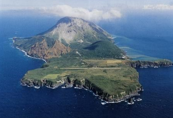 日本硫磺岛是在每年的哪一天对外界游客开放