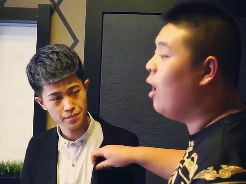 视频:十年 b>同窗 /b>令人寒心 同学聚会狗眼看人低