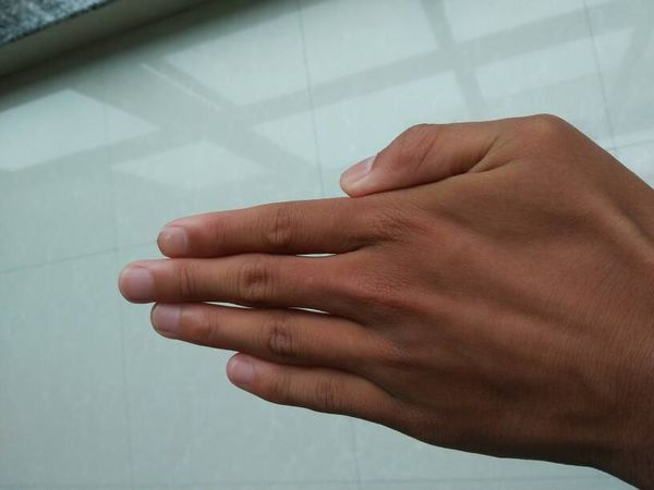 我想让我手指变长,扑克牌都抓不住,有什么办法