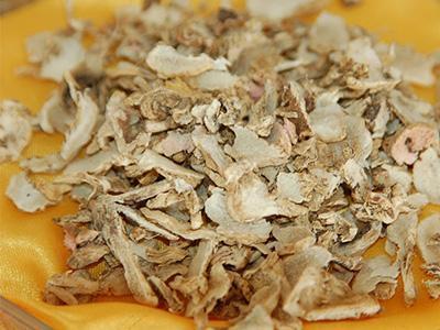 白芨可以炖肉吃吗