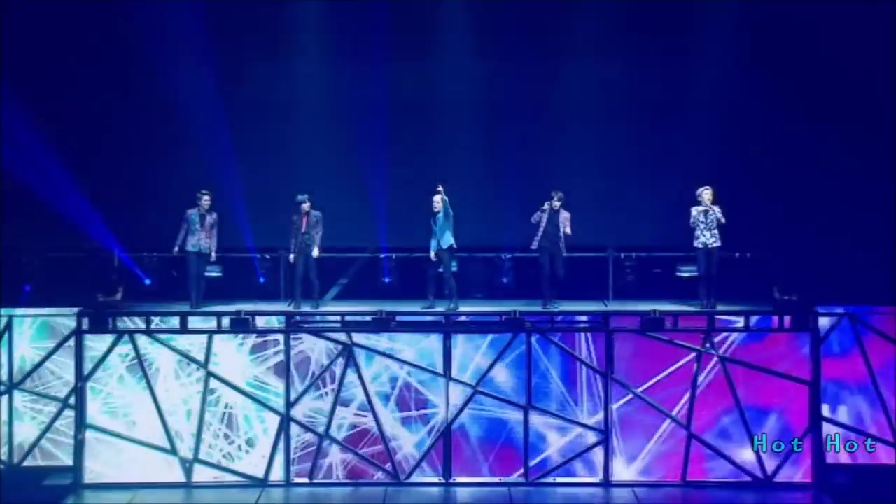 [图]【SHINee】Like A Fire - SHINee WORLD III In Seoul 中字