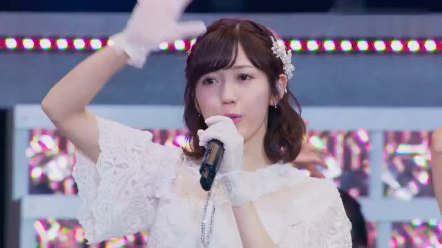 渡边麻友,akb48毕业演唱会现场《约束よ》