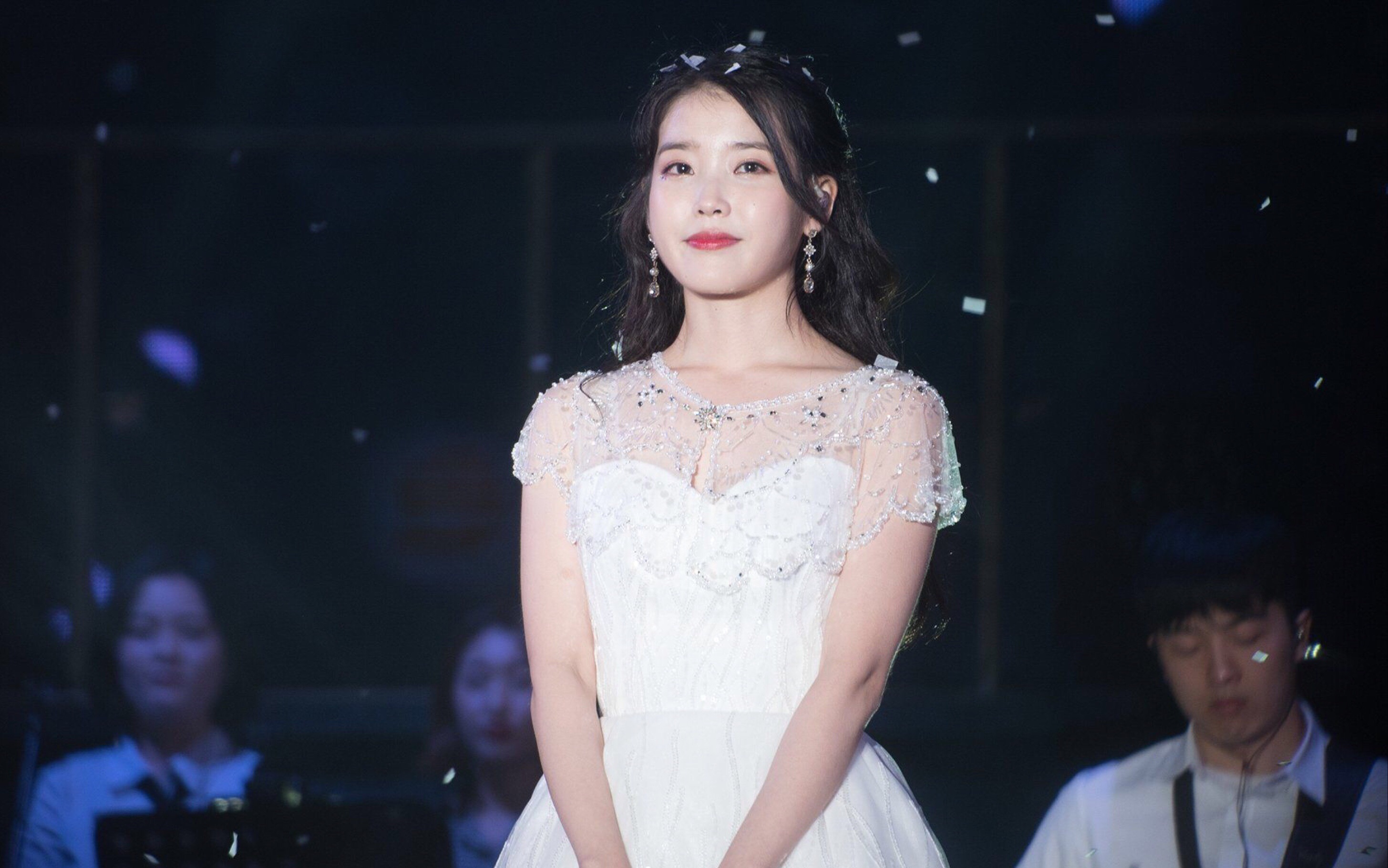 【181208 iu香港演唱会】《夜信》粤语完整版 带字幕