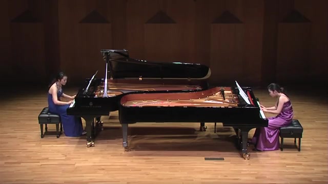 [图]Scaramouche Op.165b - Darius Milhaud for 2 Pianos 4 Hands米约《丑角》-胆小鬼