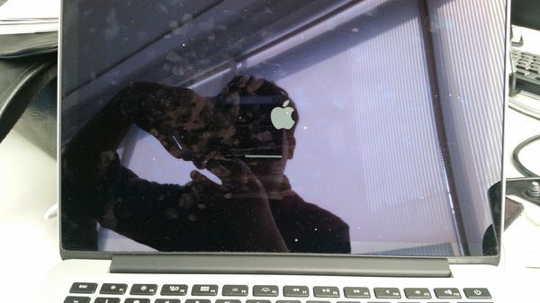 我的mac 开机后卡在进度条 无法开机