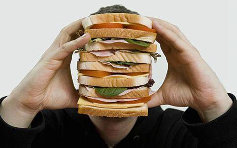 一般比较的胆囊息肉吃点药即可,可以餐后喝德莆力柦舒茶,调理胆囊内部