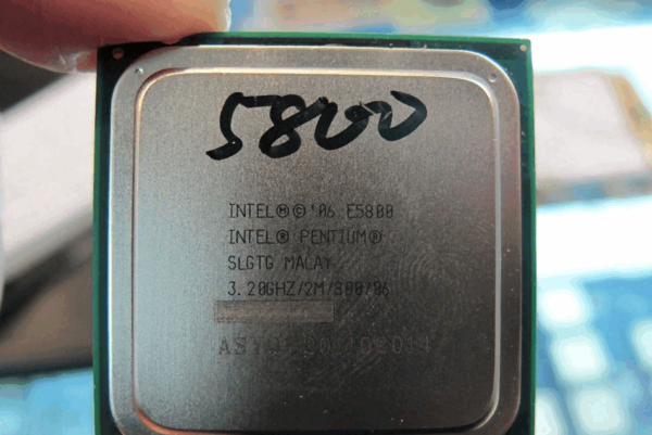 主板的cpu是intel 赛扬 430可以用哪些型号的cpu进行替换?