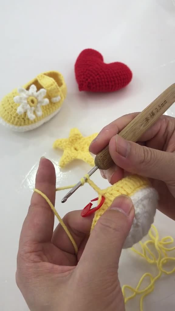 宝宝鞋教程   开钩开钩
