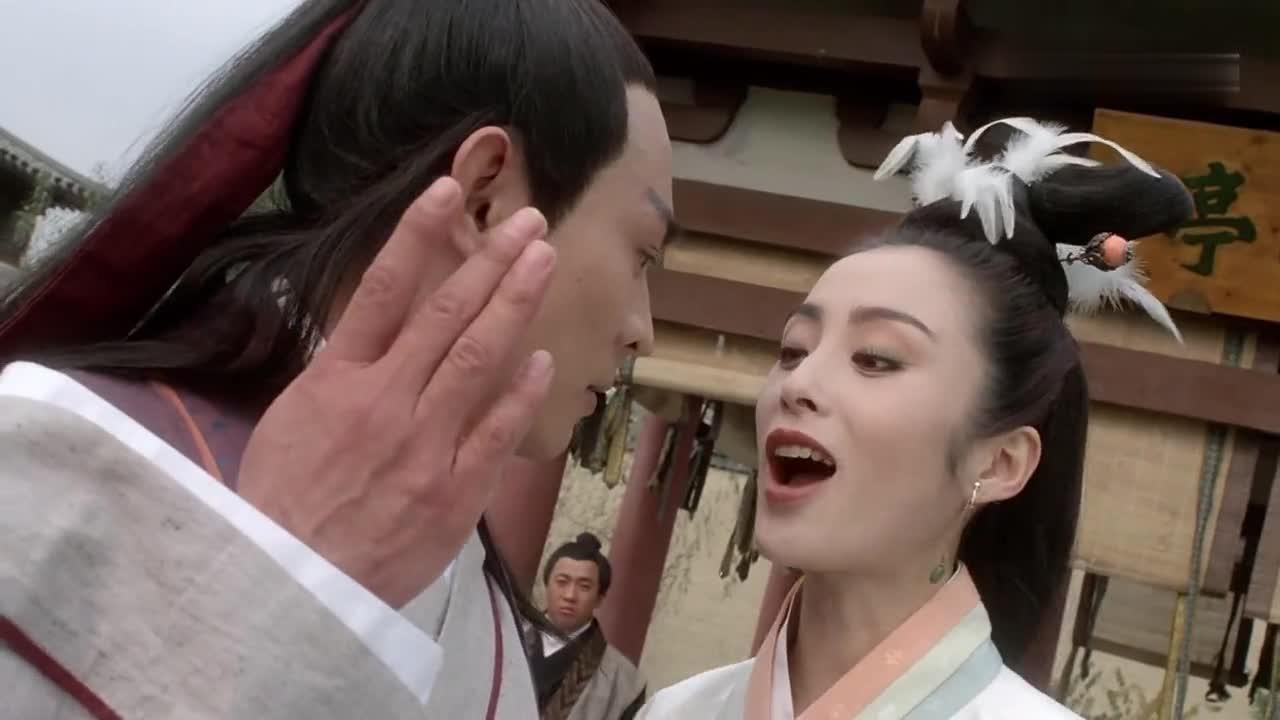 倚天屠龙记之 魔教教主:张无忌大战张敏