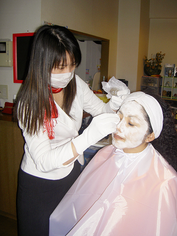 绞脸挽面多久做一次用什么粉