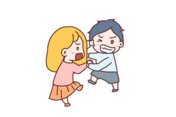 男孩殴打外国小女孩家长拒道歉,孩子打人正常吗?