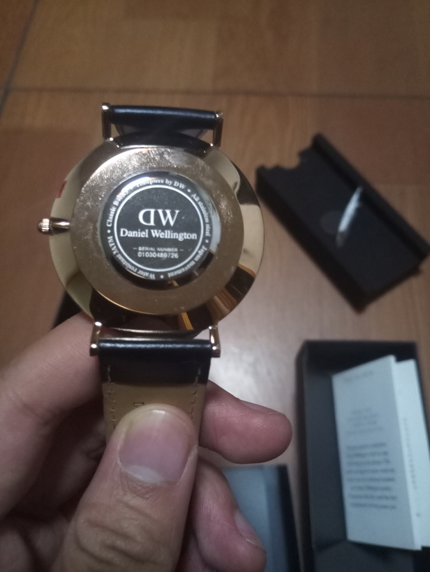 求大神鉴定dw手表