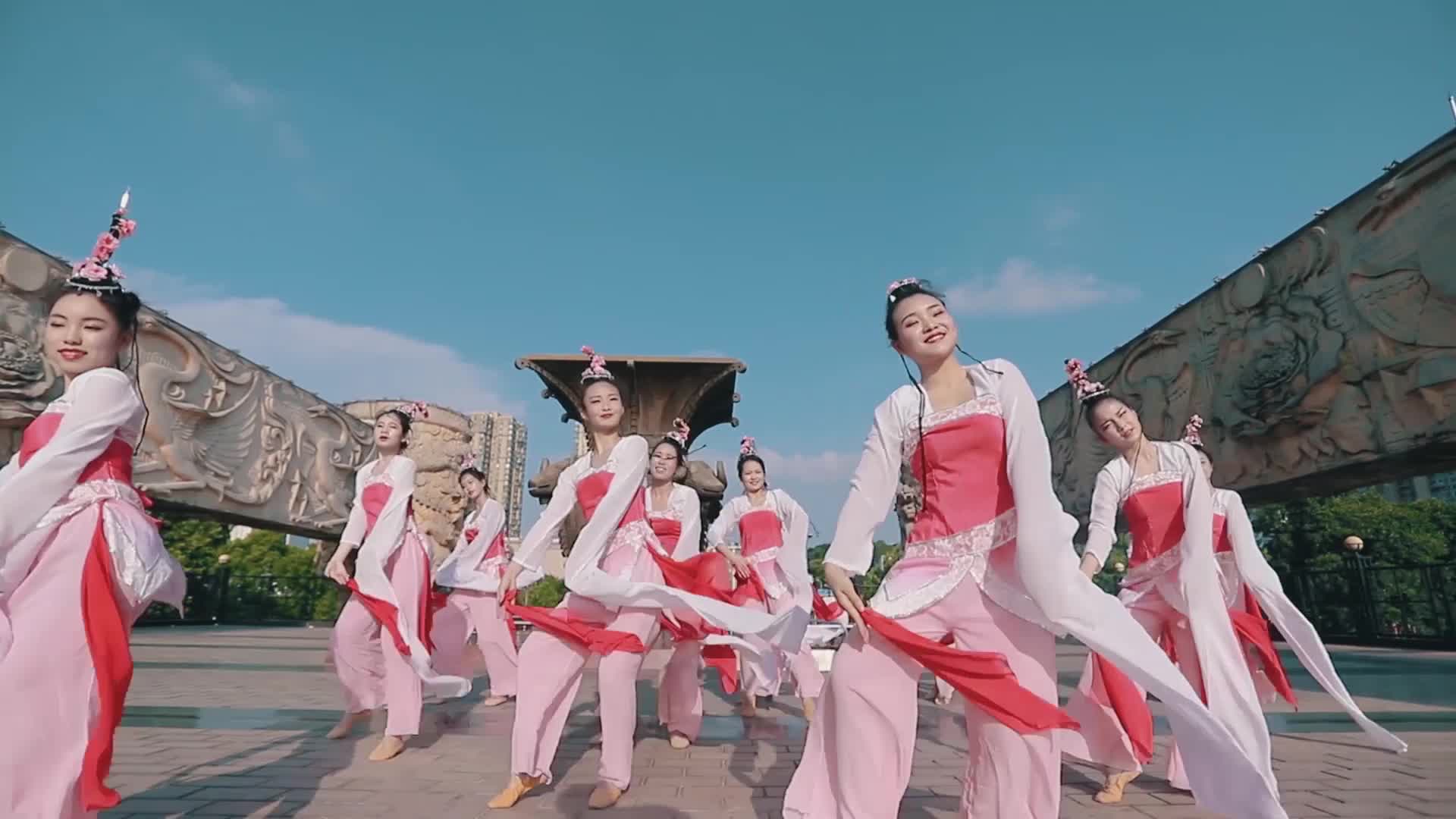 超惊艳的年会古典舞《桃夭》