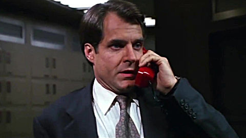 碟中谍:伊森给上线打 电话  读秒计时防止定位追踪,不愧是超级特工