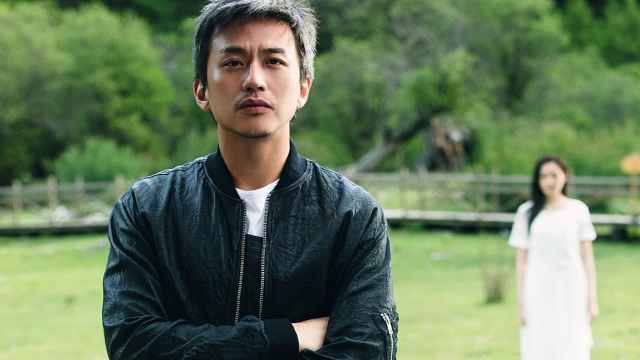 钢琴演奏《全世界谁倾听你》