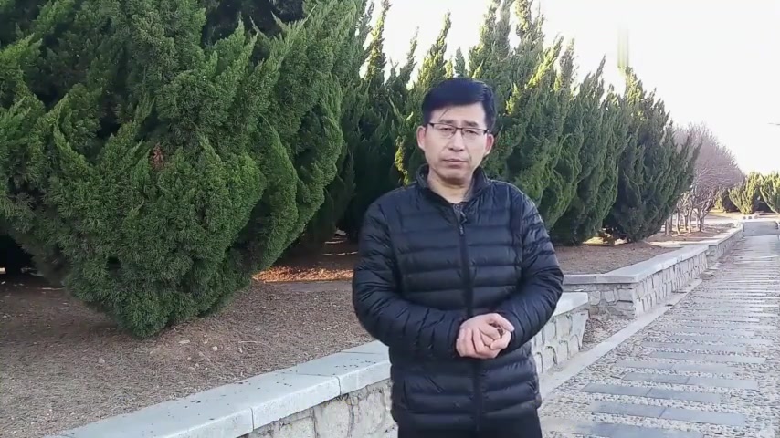 [图]管理学要求经理与员工关系密切,心理学要求经理与员工保持距离