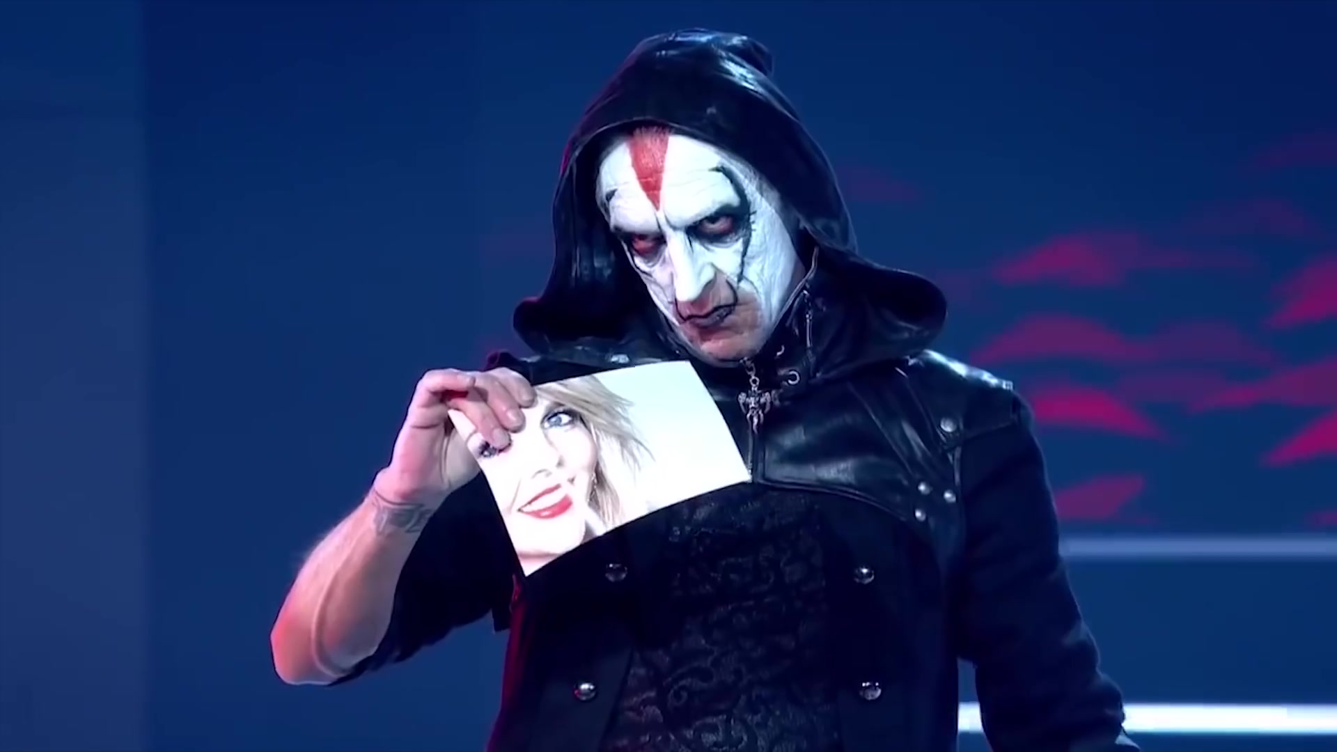 达人魔术秀】荷兰达人秀上恐怖的魔术师 miki dark一套惊悚的流程表演