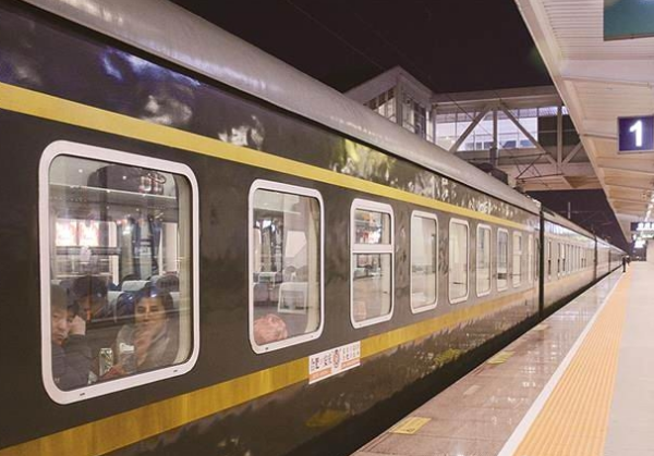 绿皮火车实施调整涂装的进度 第一阶段 京沪线车次为t65/t66次,z//z
