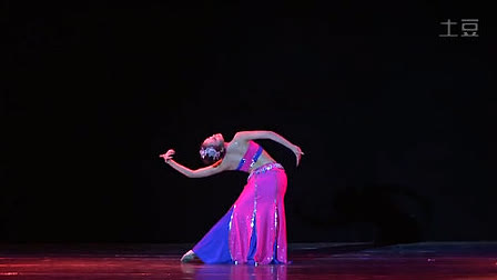 女子 傣族舞《 月之花语》