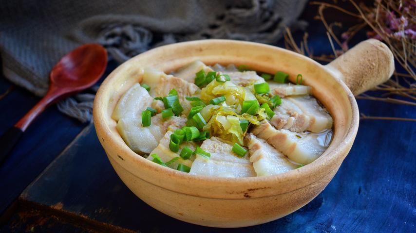 锅仔酸菜白肉的做法