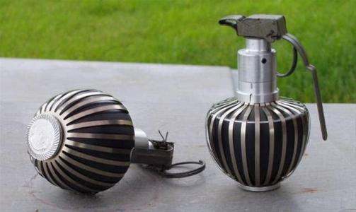 为什么手榴弹一拉出引信就会爆炸