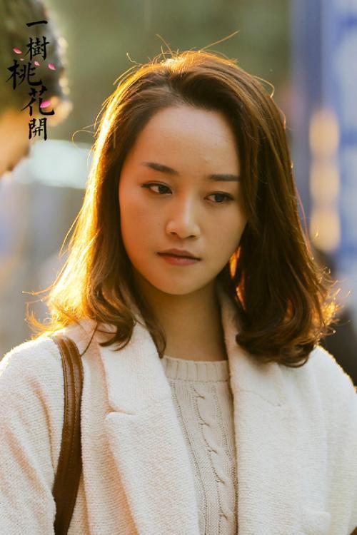 编剧 陈枰 主演 王志文,徐帆,蓝盈莹,郭晓婷,何建泽,李泓良,艾丽娅,杨