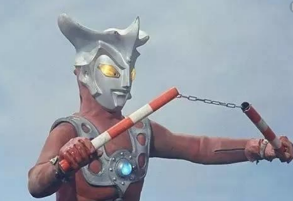 雷欧奥特曼强大的武器分别都有哪些?