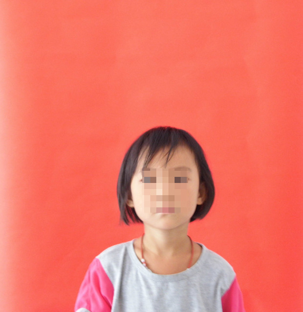 数码相机照证件照人像头发边缘总是有一圈光